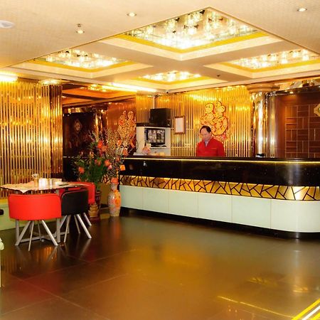 Hôtel Holiday à Macao Extérieur photo